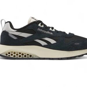 Reebok Unisex Classic Leather Hexalite Shoes in Core Black/Alabaster, M 6.5/W 8